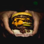 生きてるだけで太っていく現代社会で賢く健康的に痩せる方法