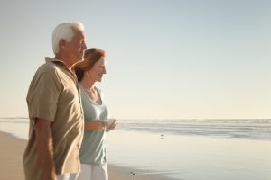 夫と義父と3人で買い物に行った時、義父と夫婦に間違われ残念すぎ。