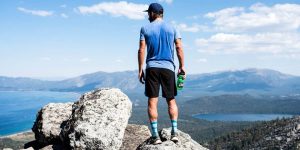 適切な水分補給は、身体機能とパフォーマンスに重要です。